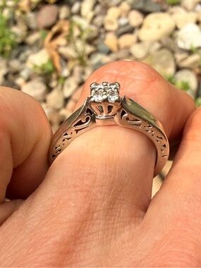 VTG 10kt Gold Diamond Filigree Ring sz7